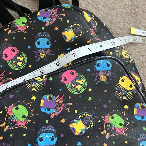 “Funko: The Infinity Saga Backpack” - Picture 13 of 14